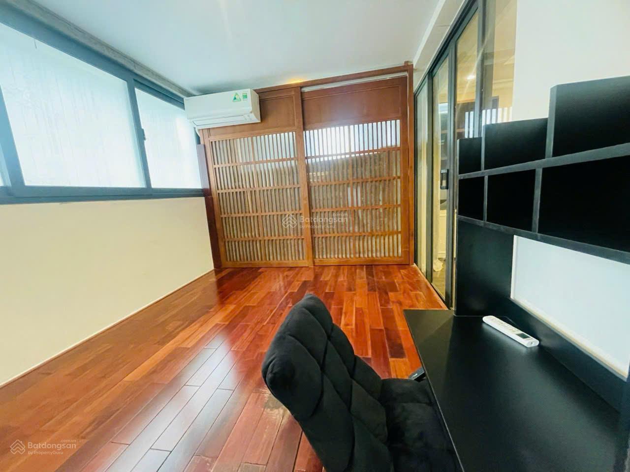 Cho thuê Nam Phúc diện tích 149m² nhà có 2PN-1p lv_2wc. Giá 29 triệu/tháng.LH E Mạnh. 0909 297 ***.