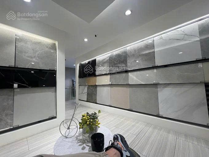 CHO THUÊ NHÀ MT TÔ HIẾN THÀNH, PHƯỜNG 13, QUẬN 10 DT 12x40m trệt 1 lầu giá 250tr CHO THUÊ NHÀ MT TÔ HIẾN THÀNH, PHƯỜNG 13, QUẬN 10 DT 12x40m trệt 1 lầu giá 250tr