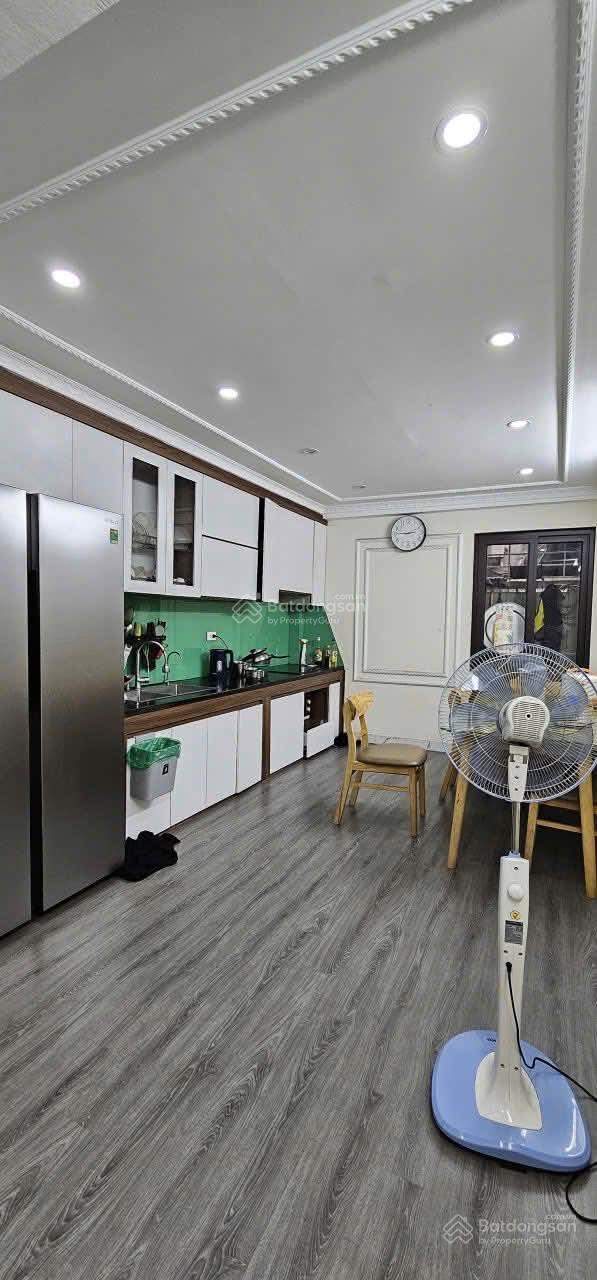 Bán nhà ngõ 373 Ngọc Hồi 60m2, 5 tầng, mặt tiền 4m ô tô 11.2 tỷ, sau qui hoạch 1 nhà ra mặt phố