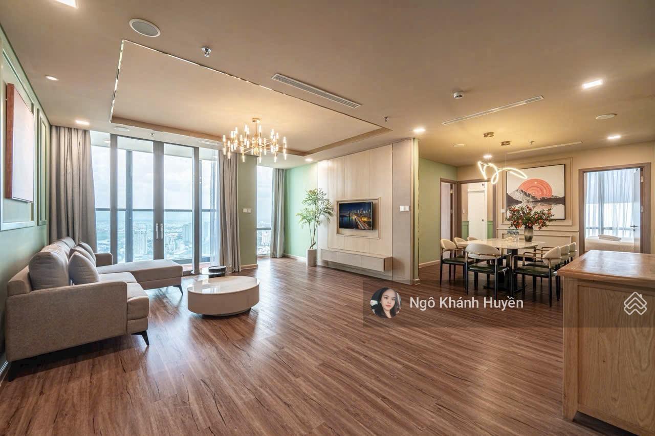 Bán căn hộ Vinhomes Central Park 2 phòng ngủ giá tốt nhất hiện nay. LH ngay 0901 692 ***