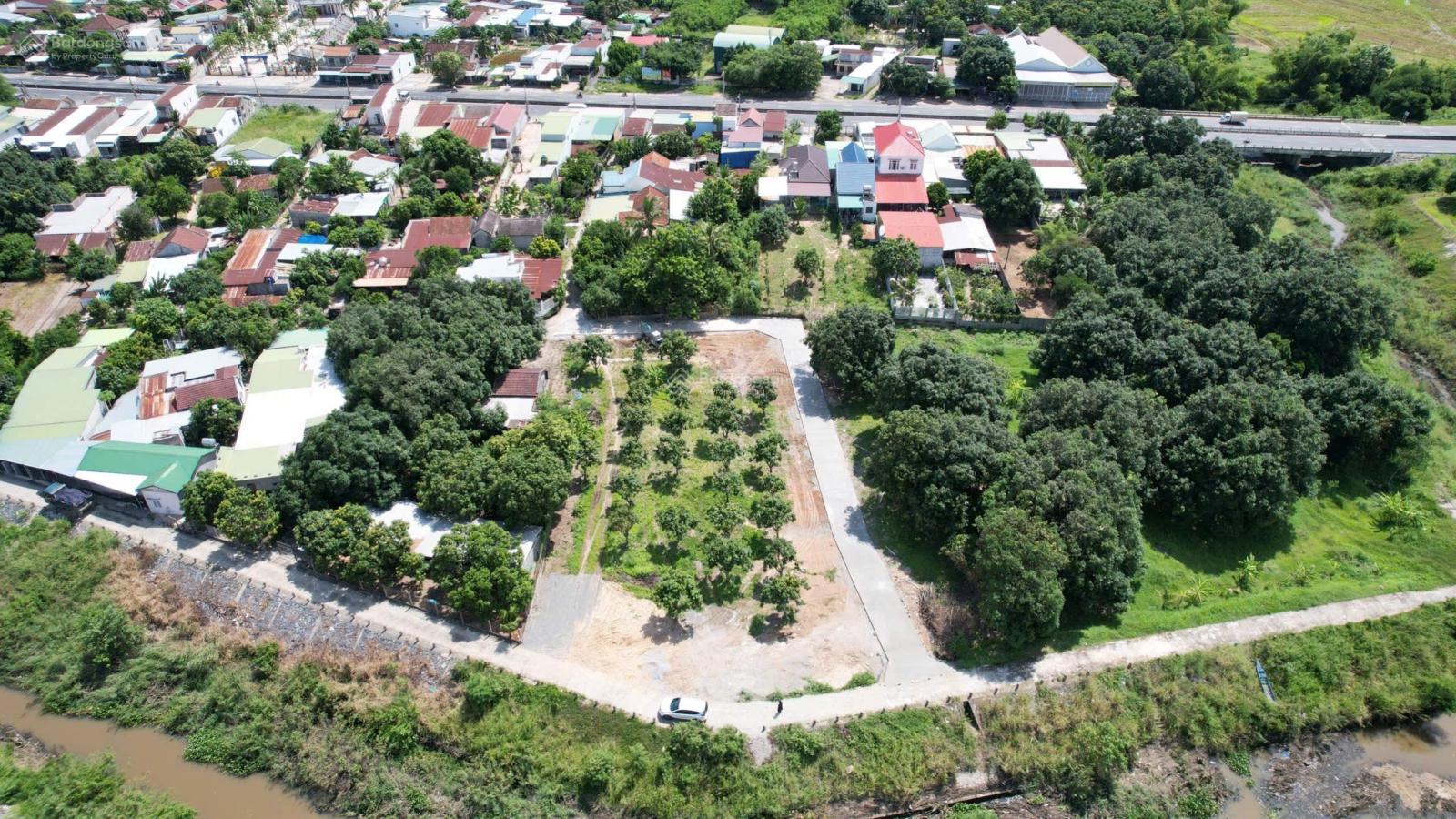 3 lô liền kề view sông Cam Hòa, gần Quốc Lộ 1A, khu dân cư giữ lại không bị QH chỉ 1.4 tỷ / lô 3 lô liền kề view sông Cam Hòa, gần Quốc Lộ 1A, khu dân cư giữ lại không bị QH chỉ 1.4 tỷ / lô