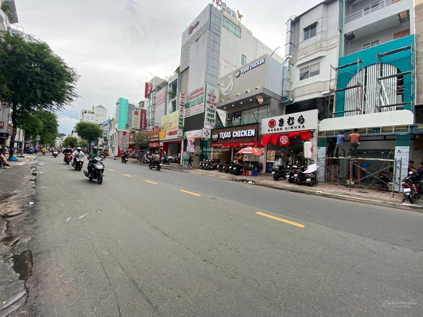 22.9 tỷ mặt tiền Phạm Văn Bạch đoạn đep (ngang 5m nở hậu 10m), GPXD: Hầm + 7 tầng