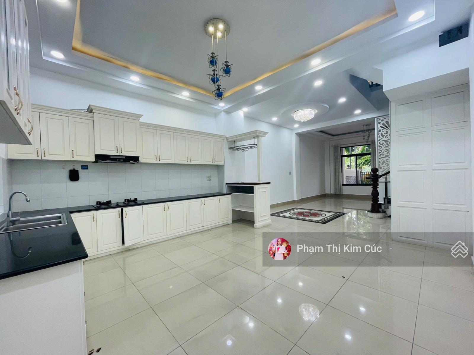 Lakeview City 30tr/tháng nhà phố view hồ đường 25m hoàn thiện nội thất cơ bản 1 trệt 3 lầu