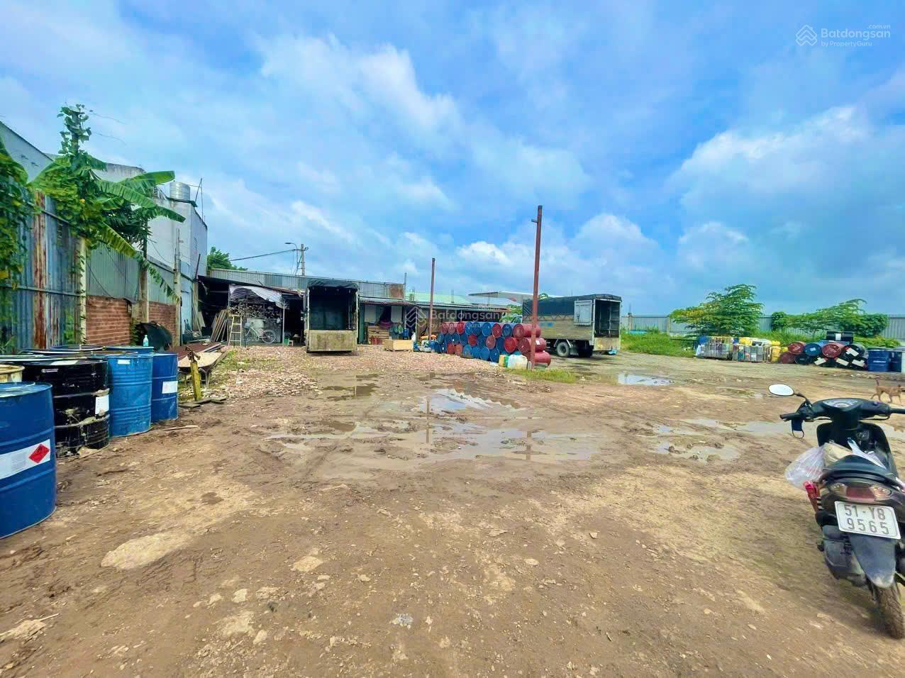 Lô đất 10x29,5m tổng 295m2 (có 220m2 thổ cư), mặt tiền nhựa Xuân Thới Sơn 26m. Giá rẻ chỉ 6,95ty