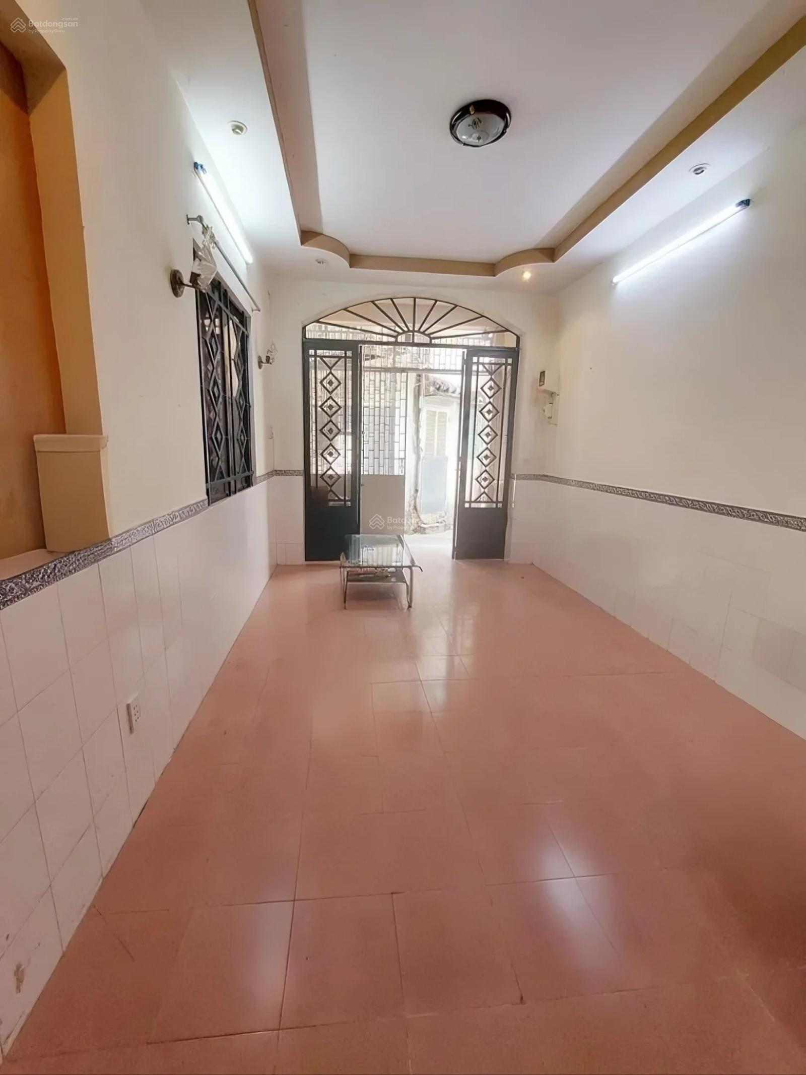 [Quận 10] Bán Nhà CMT8 Ngay Vòng Xoay Dân Chủ, 47m2, Tương Lai Gần Ga Hoà Hưng, Chỉ 4.2 Tỷ