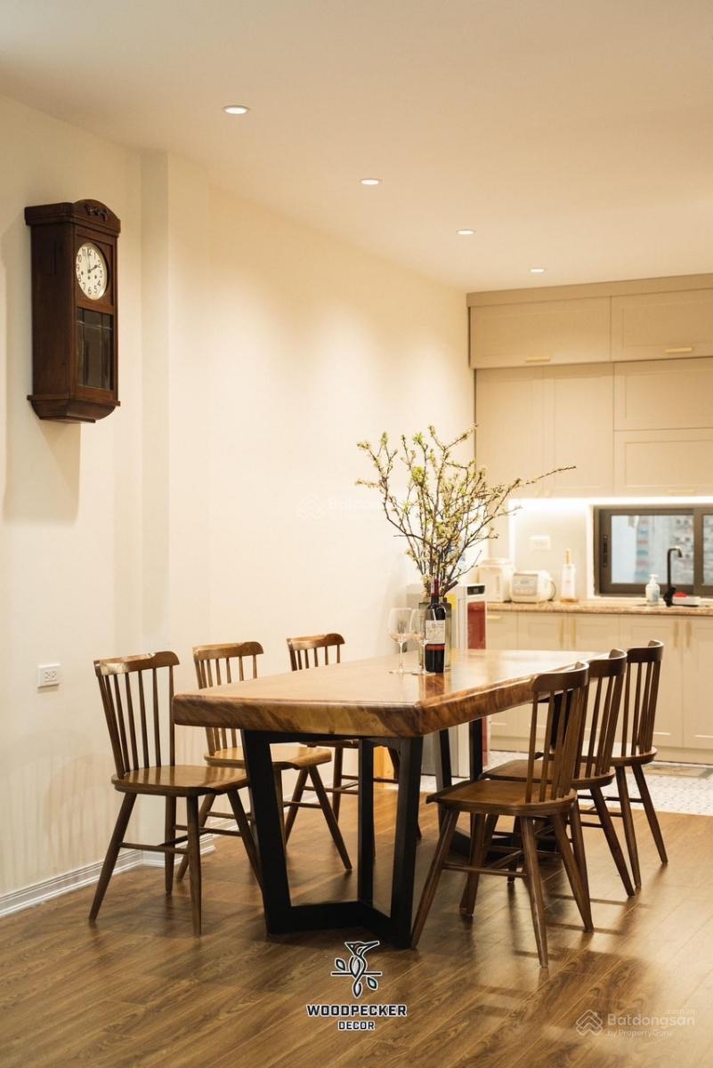 Bán nhà AN Trạch, Đống Đa, Gần Chợ, Ngõ thông 50m ra phố, 43m2 x 5T, 4 m giá : 10 tỷ.