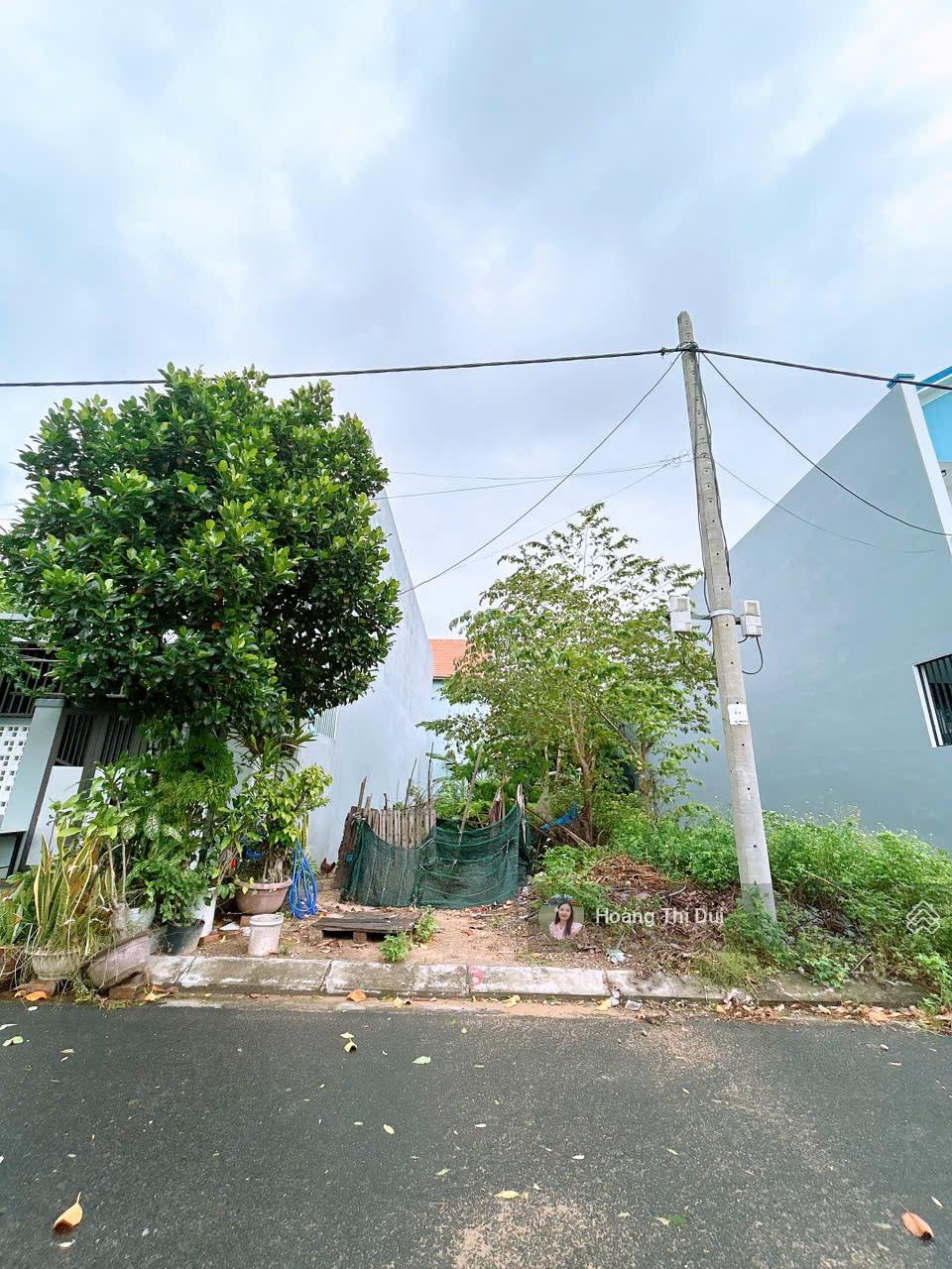 Bán đất đất đường 5m5 - TĐC Bá Tùng 3 - Ngũ Hành Sơn - cách nhà thờ 4 lô - 100m2 chỉ 3.7 tỷ