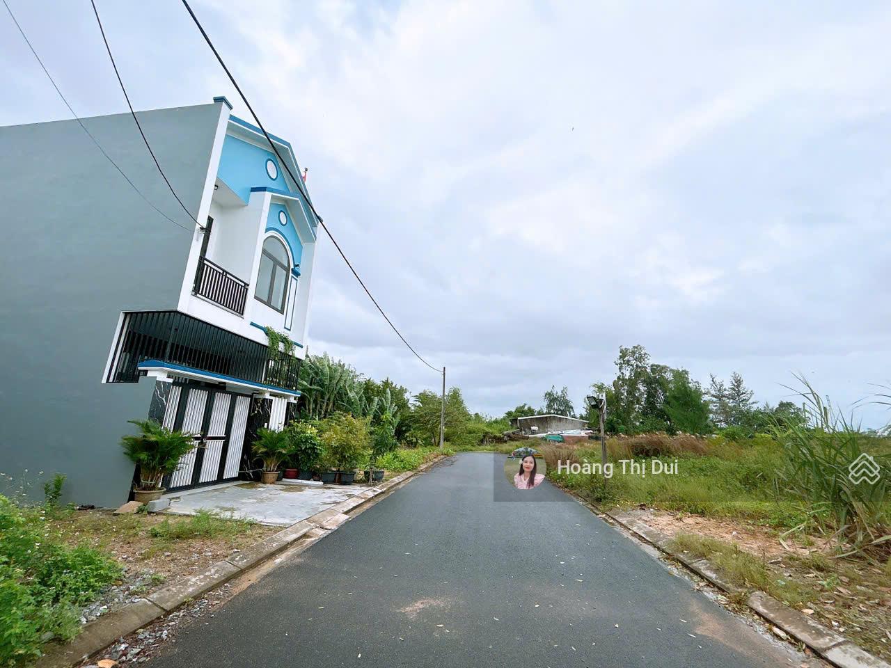 Bán đất đất đường 5m5 - TĐC Bá Tùng 3 - Ngũ Hành Sơn - cách nhà thờ 4 lô - 100m2 chỉ 3.7 tỷ