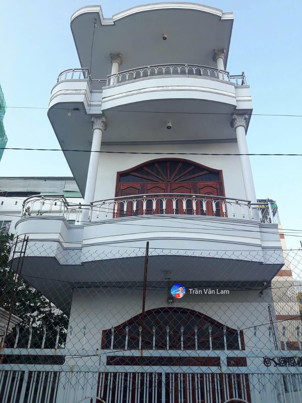 Bán nhà 3,5 tầng mặt đường Nguyễn Biểu B1 gần bãi tắm Hòn Chồng, Nha Trang Bán nhà 3,5 tầng mặt đường Nguyễn Biểu B1 gần bãi tắm Hòn Chồng, Nha Trang