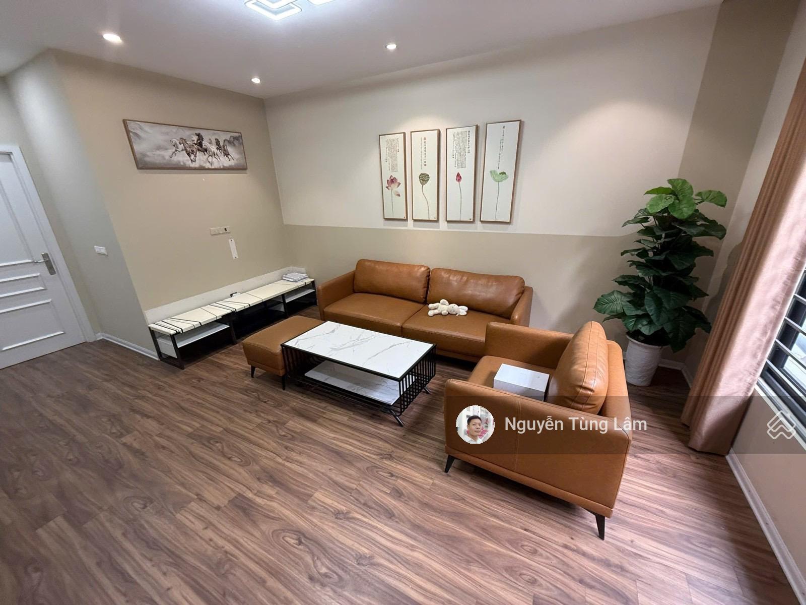 GIÁ RẺ: NHÀ PHỐ NGỌC LÂM 45M2 LÔ GÓC SẴN NHÀ 4 TẦNG 3 NGỦ GIÁ 8.X TỶ