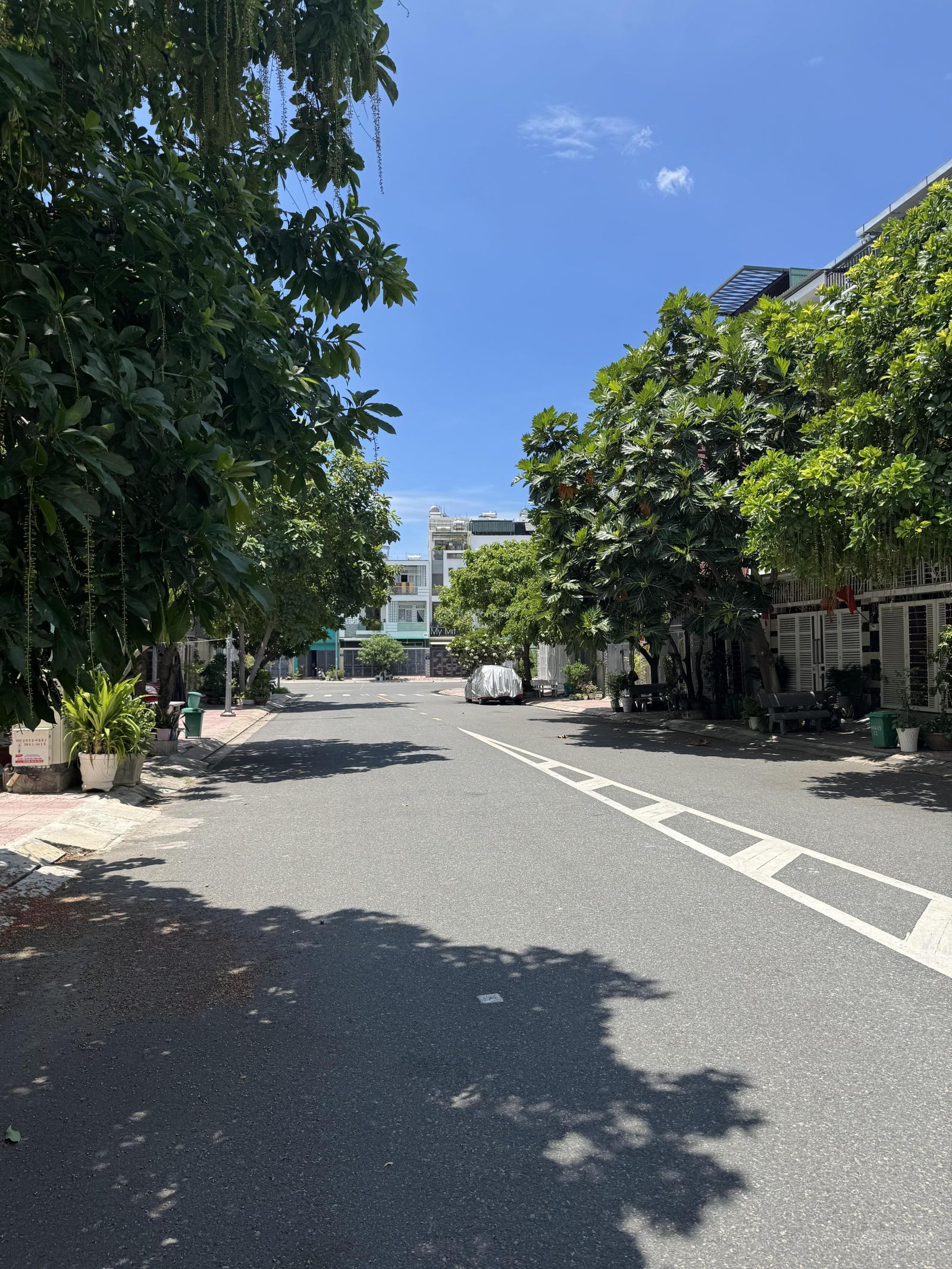 Bán căn nhà đường 8A đường 16m, khu đô thị Hà Quang 2, Phước Hải, Nha Trang