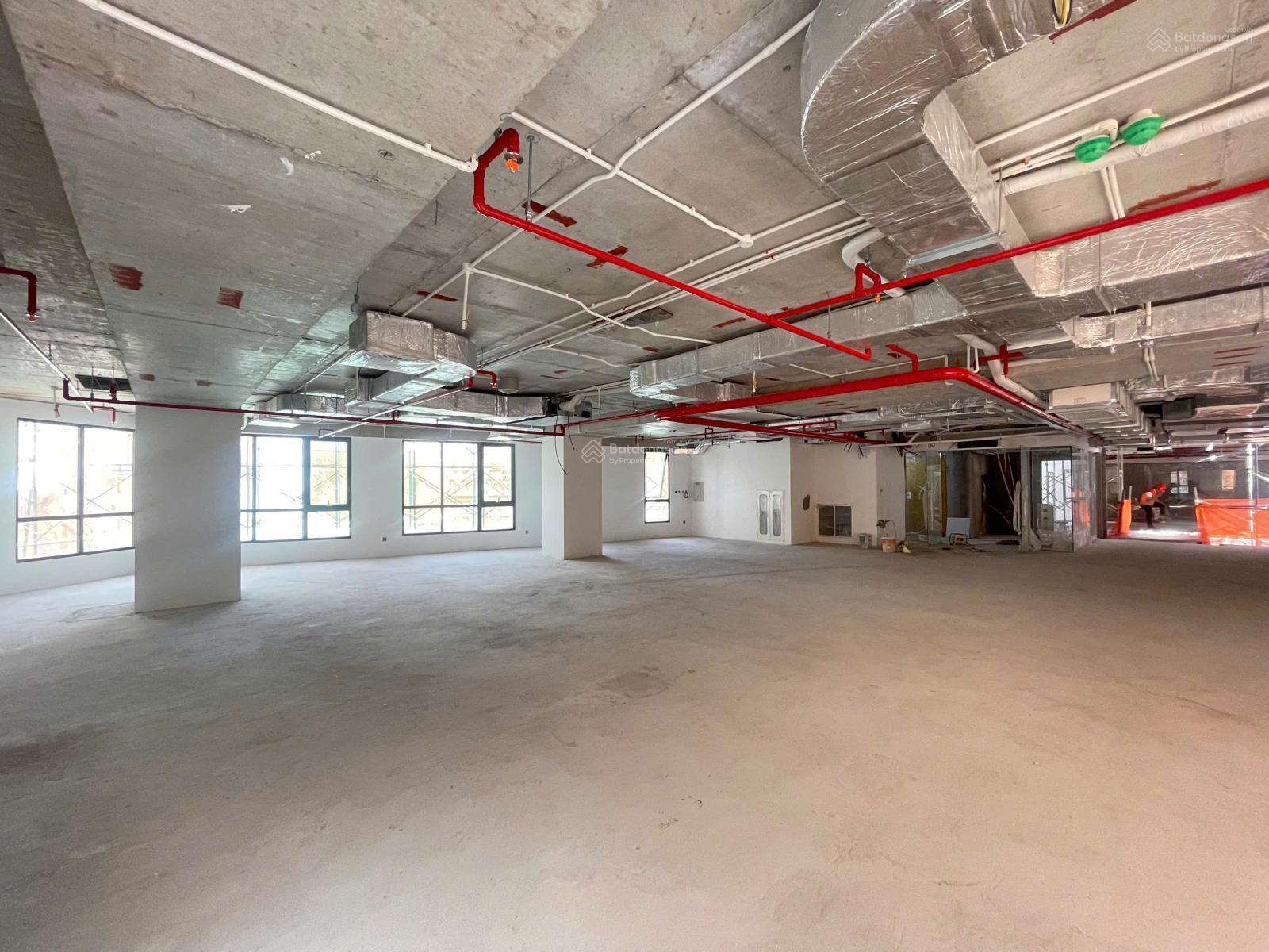 Tòa nhà nhà cho thuê: 100-102 Đường Nguyễn Văn Trỗi Quận Phú nhuận