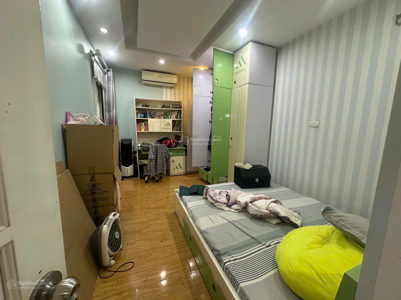 Bán căn hộ cao cấp phố Trung Kính, Yên Hòa, có 3 phòng ngủ