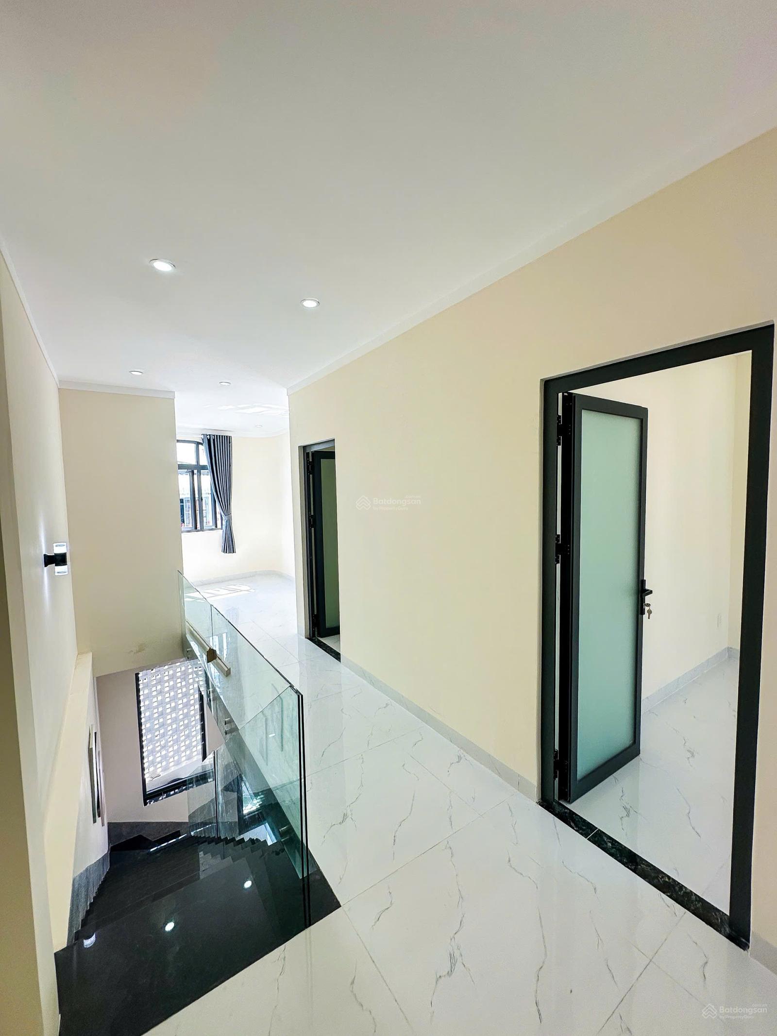 Chính chủ gửi bán căn nhà 1 trệt 1 lầu đẹp hoàn công phường Tân Vạn Chính chủ gửi bán căn nhà 1 trệt 1 lầu đẹp hoàn công phường Tân Vạn