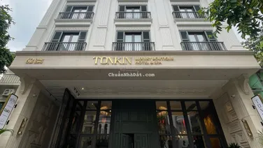 Bán Nhà Sổ Đỏ Chính Chủ Mặt Phố Huế DT 400m2 , Mặt Tiền 15m , Vị Trí Đẹp