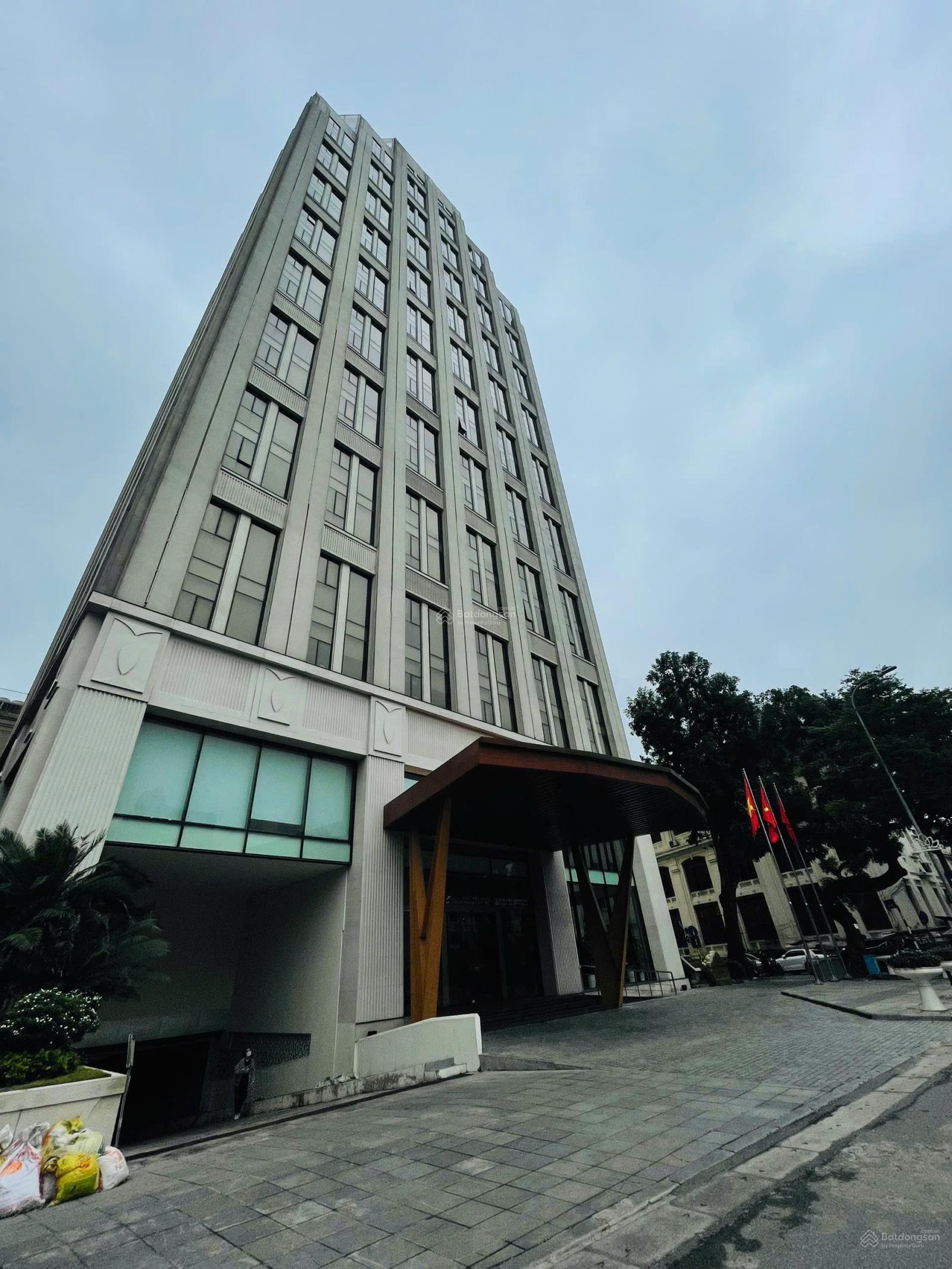 Bán Nhà Sổ Đỏ Chính Chủ Mặt Phố Huế DT 400m2 , Mặt Tiền 15m , Vị Trí Đẹp Bán Nhà Sổ Đỏ Chính Chủ Mặt Phố Huế DT 400m2 , Mặt Tiền 15m , Vị Trí Đẹp