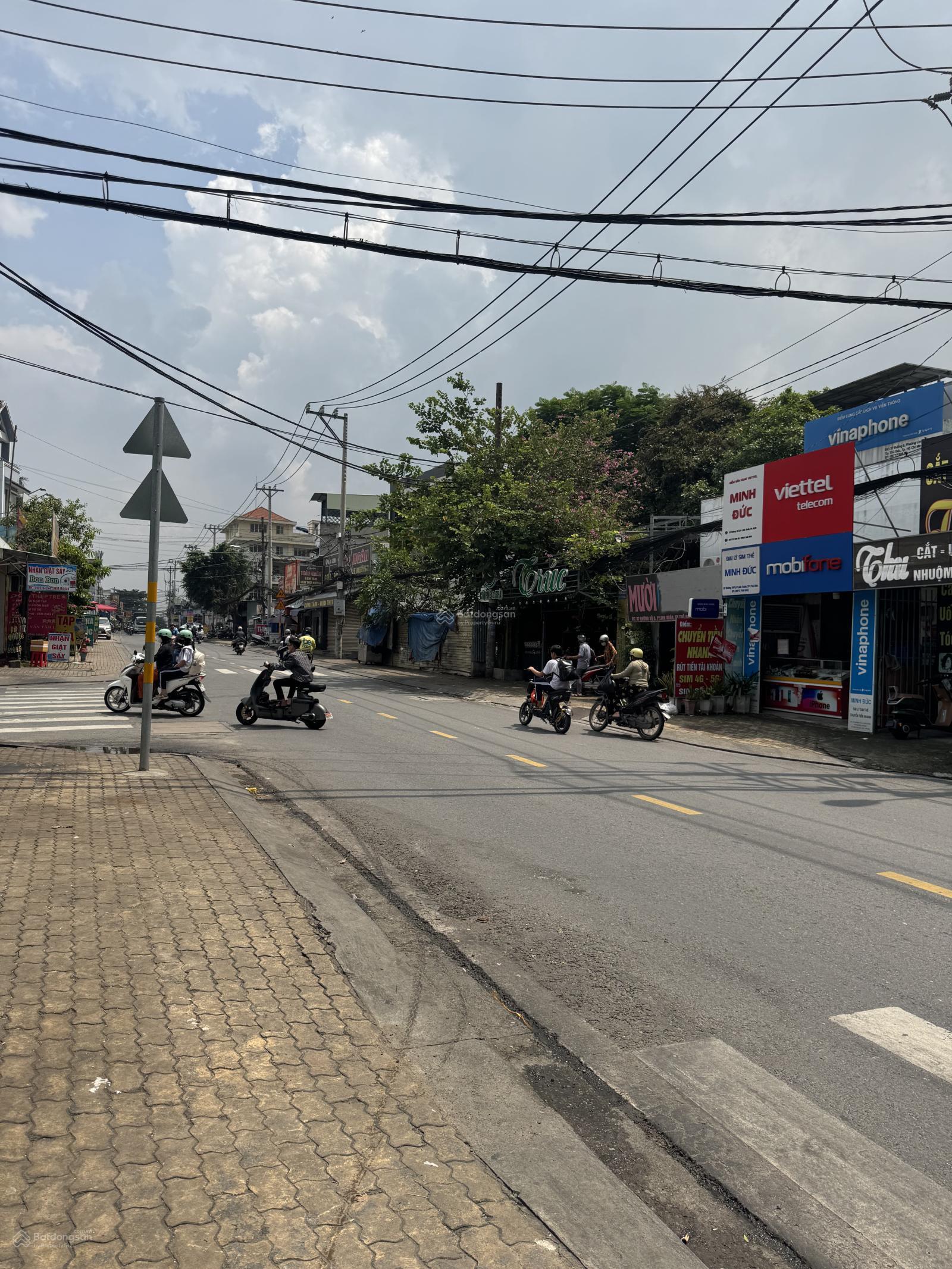 Bán Đất Diện Tích Khủng : 180m2 - 6,75 tỷ , Đường 13 , Linh Xuân, Thủ Đức