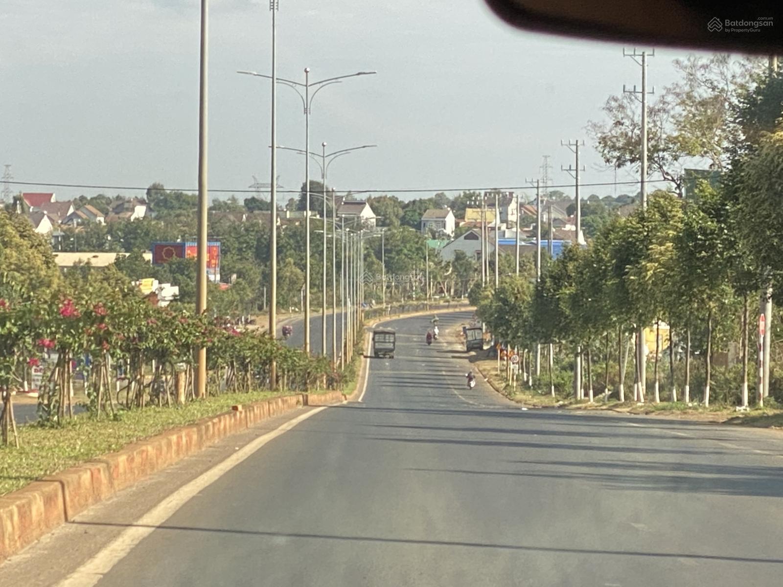 1000m2 mặt tiền 30.4 14x65m nở hậu 17m gần bến xe phía nam BMT chính chủ 0932 130 ***