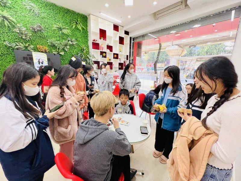 Nguyễn Chí Thanh! Ô tô tránh, dừng đỗ, lô góc, gần phố, ô thang máy, văn phòng, kdoanh. 59m2*6T