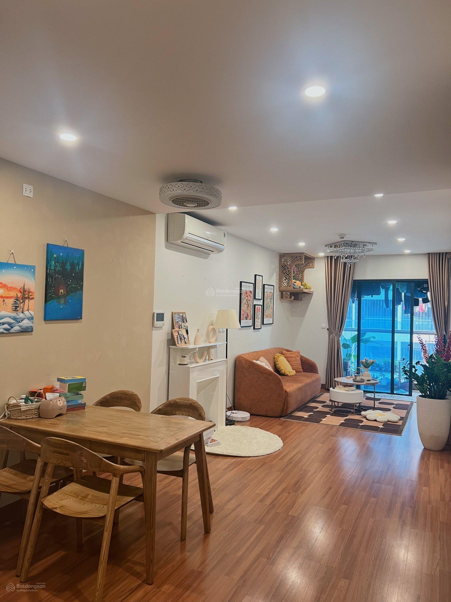 Chính chủ bán căn hộ giá tốt tại chung cư Rice City, 69,8m2, căn góc, 2PN - 2VS full nội thất