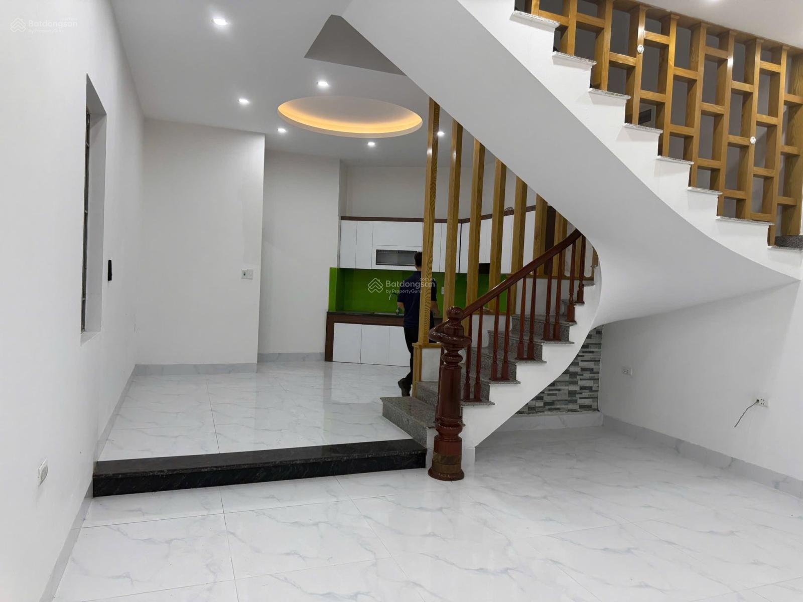 Chính chủ bán nhà 3 tầng tại tại xóm 9 Phương Viên - Song Phương ( Sơn Đồng )