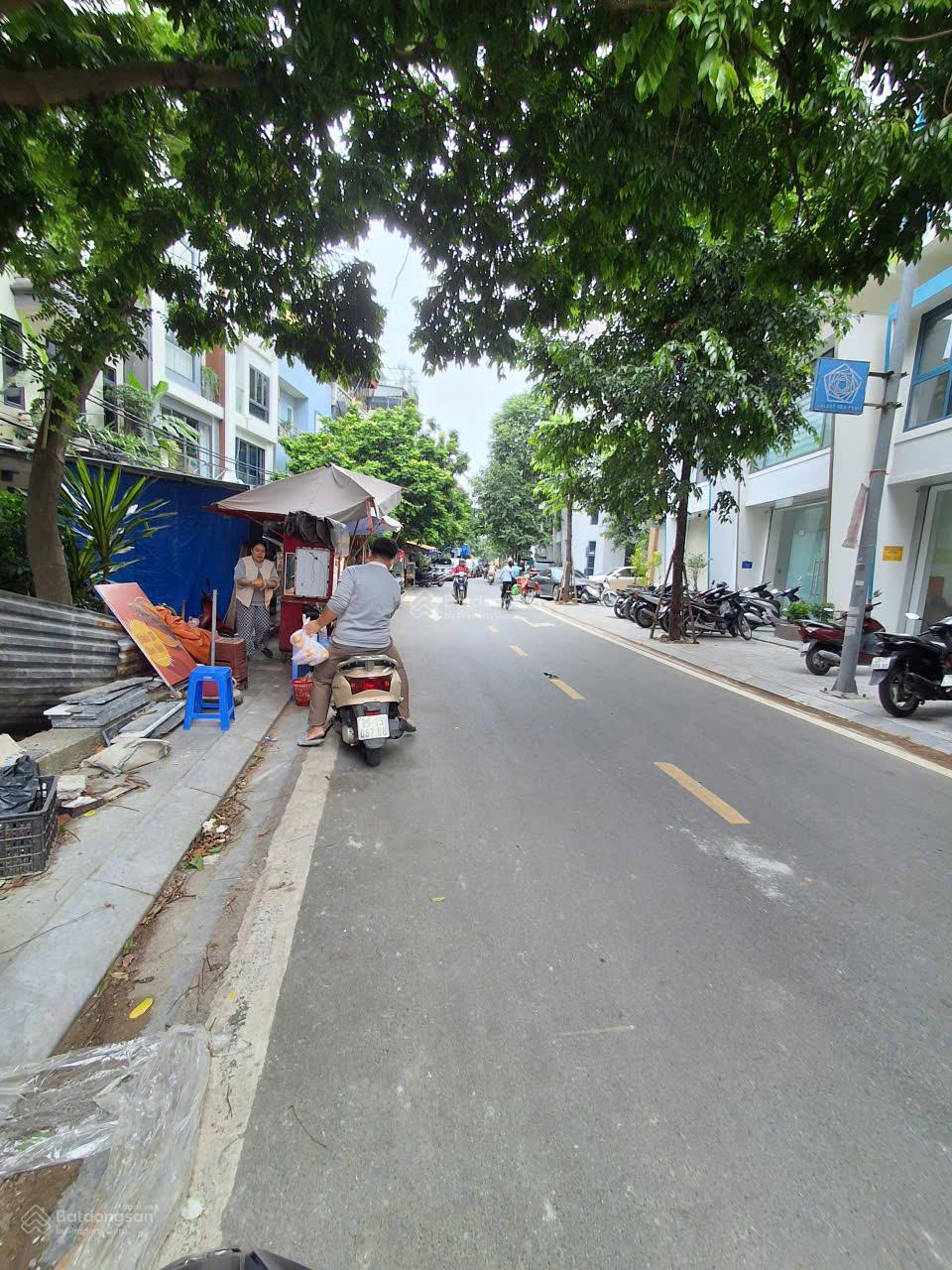 Tôi cho thuê nhà khu đô thị galaxy vạn phúc hà đông,95m * 7 tầng,thông sàn,thang máy,LH 0968 120 *** Tôi cho thuê nhà khu đô thị galaxy vạn phúc hà đông,95m * 7 tầng,thông sàn,thang máy,LH 0968 120 ***