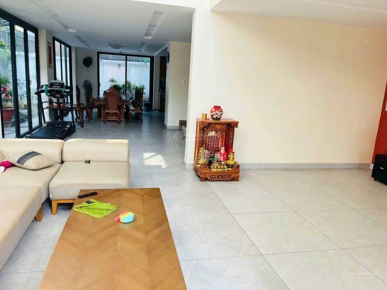 Biệt thự 4 tầng 9x22m khu víp bên sông
HIỆP BÌNH CHÁNH, THỦ ĐỨC