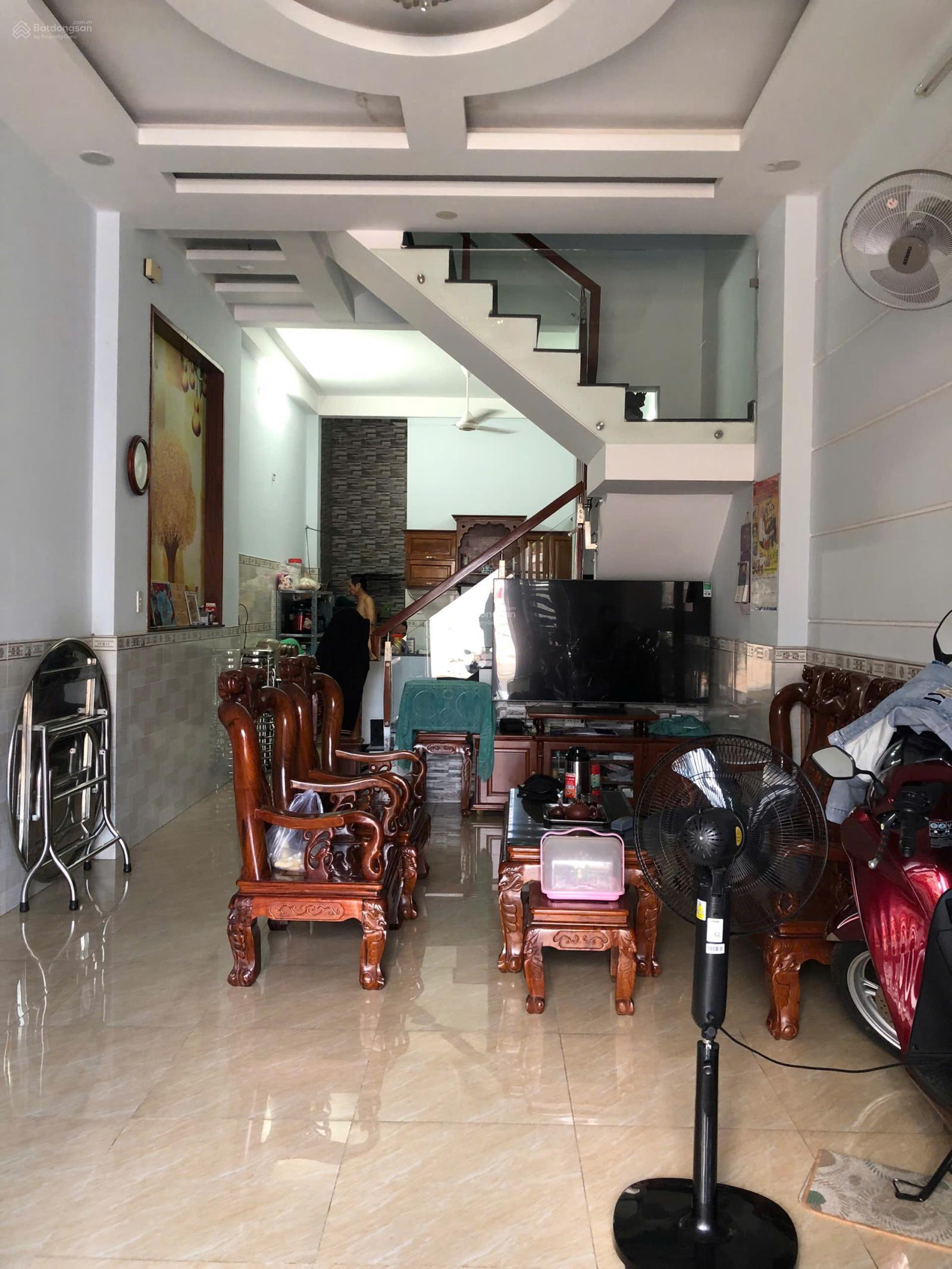 Bán nhà 3 tầng Mặt tiền đường Tân Chánh Hiệp 17, giá 6.8 tỷ tl