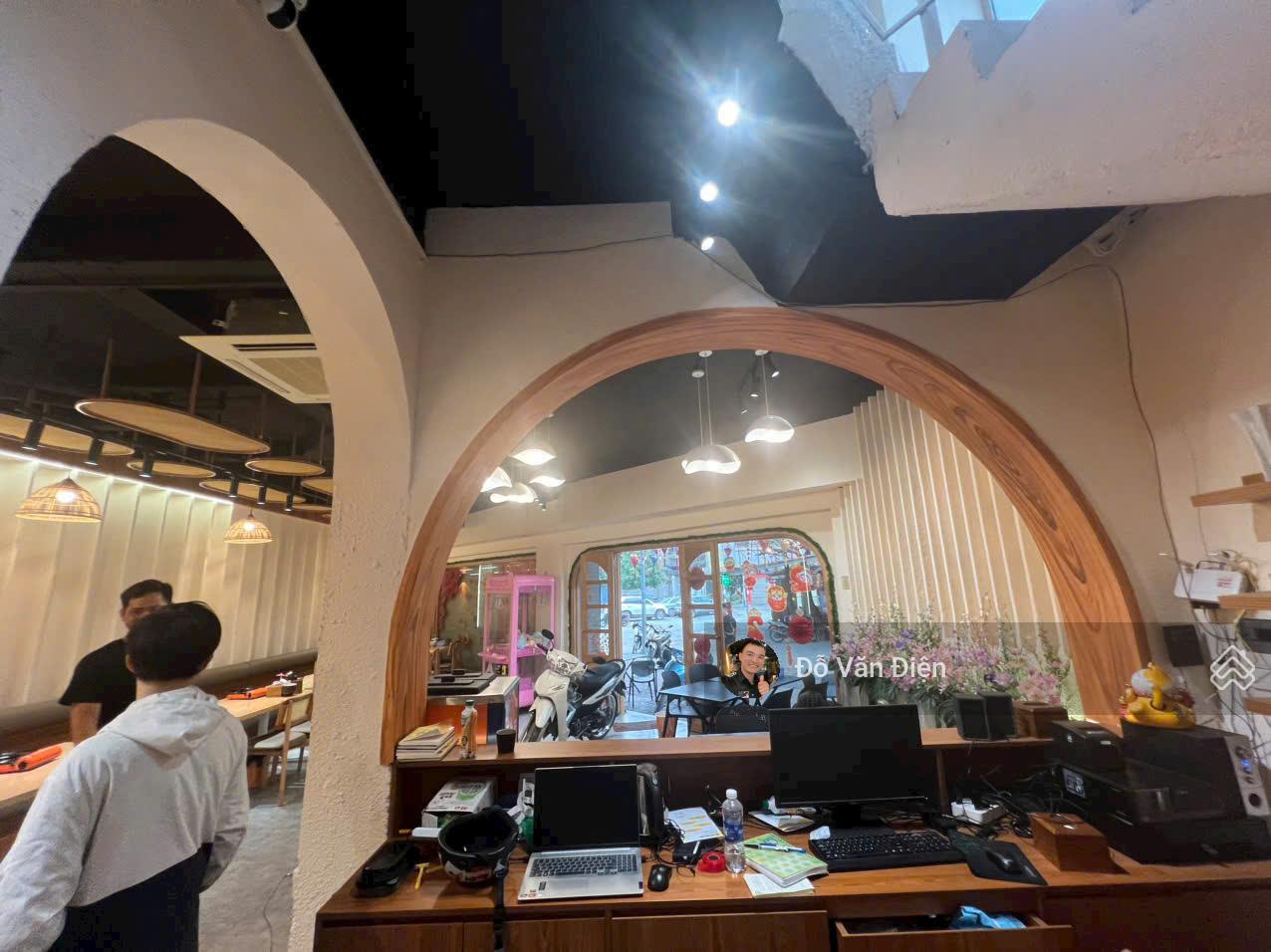 Chị gái nhờ cho thuê nhà phố Linh Lang 55m2 x 3 tầng, mặt tiền 10 m giá 26 tr LH: 0347 419 ***