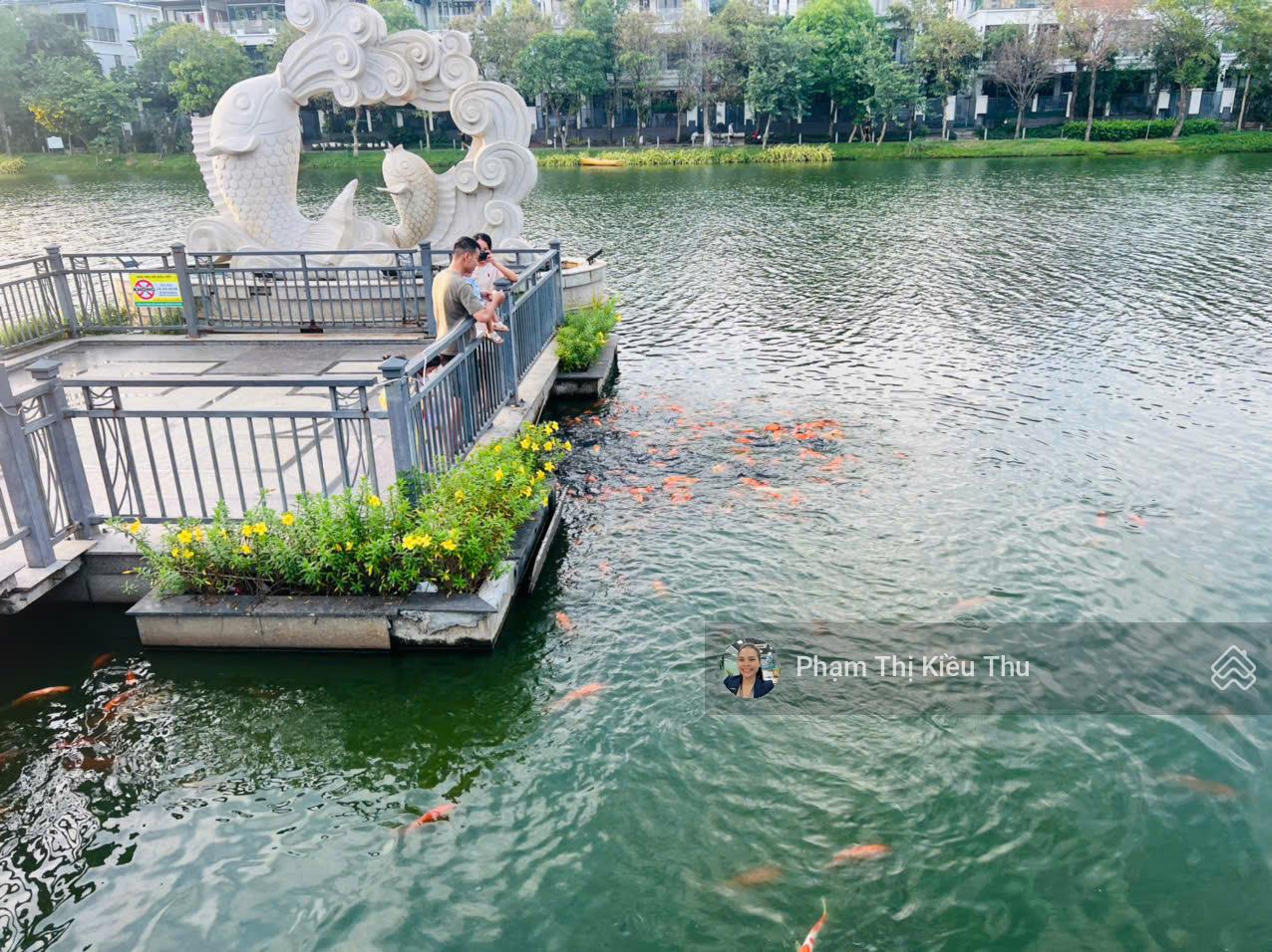 Cần tiền bán nhanh căn shophouse Lakeview City DT 100m 5 lầu đã hoàn thiện nội thất gía 19,5 tỷ