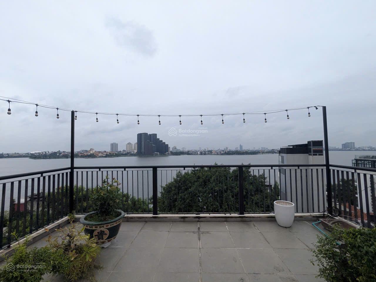 Siêu Đẹp & Rẻ, Mặt Phố Lạc Long Quân, 90m2, Lô Góc Mặt tiền 15m, 6 Tầng Thang Máy, View Hồ Tây,