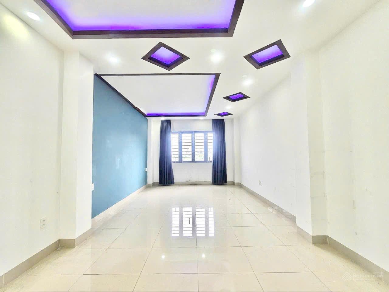 Cho thuê Toà nhà nguyên căn 5 tầng có thang máy, mặt tiền đường Phạm Văn Thuận - Tam Hiệp