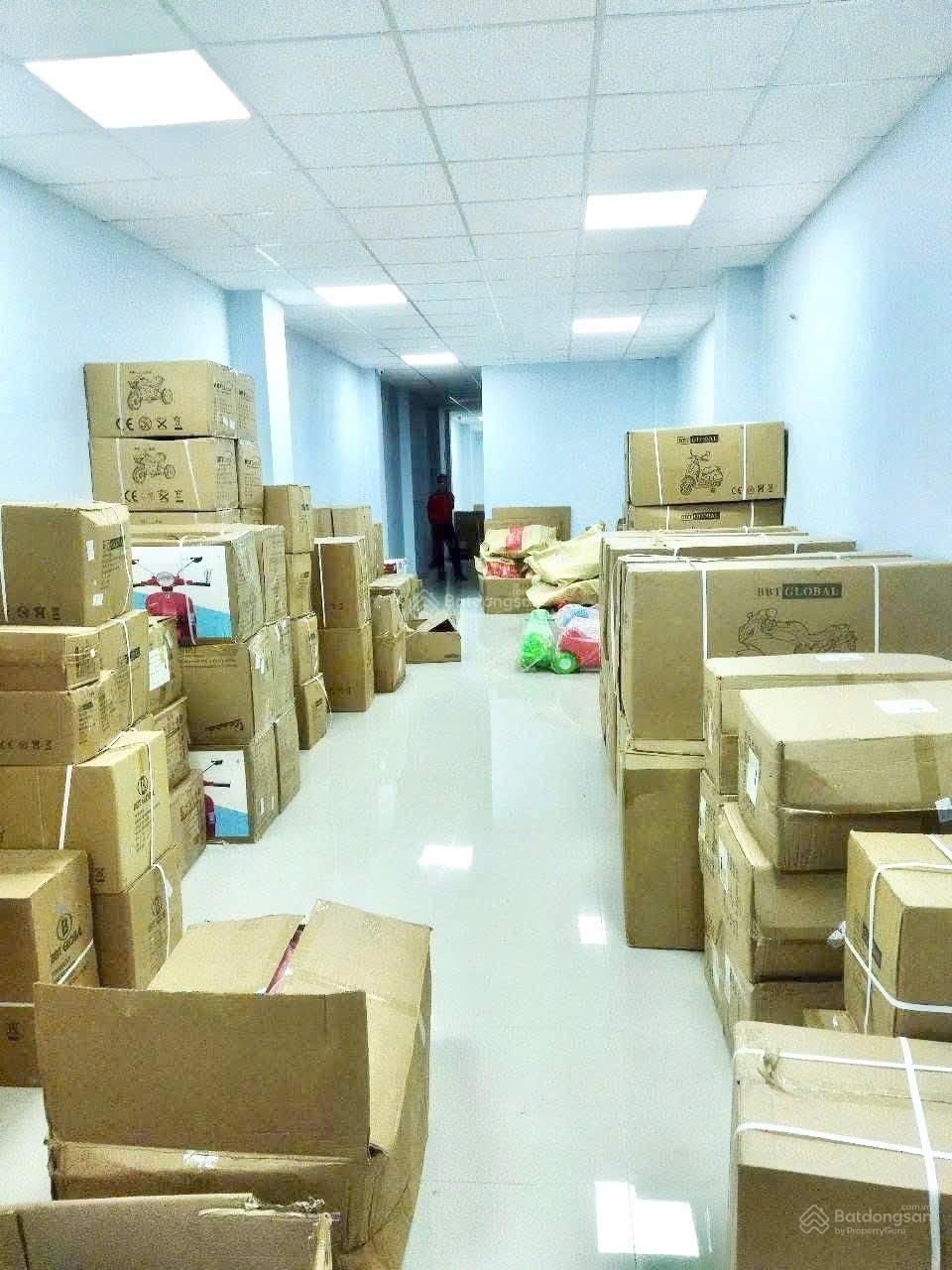 Cho thuê Toà nhà nguyên căn 5 tầng có thang máy, mặt tiền đường Phạm Văn Thuận - Tam Hiệp