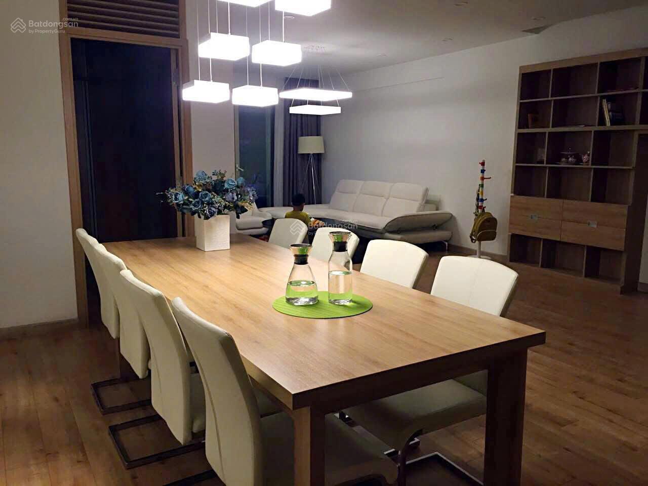 Cho thuê Mandarin HMG 2 ngủ + 1 full đồ đẹp 135m2 căn góc vào luôn chỉ 22 tr/th. Lh: 0977 858 ***