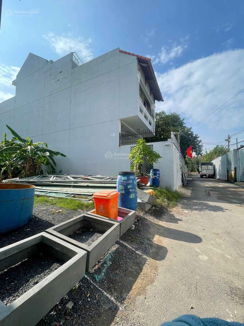 Bán lô đất hẻm 2 oto, đường Làng Tăng Phú, ngang 5m vuông vức, QH 4 tầng, công nhận đủ, k lộ giới