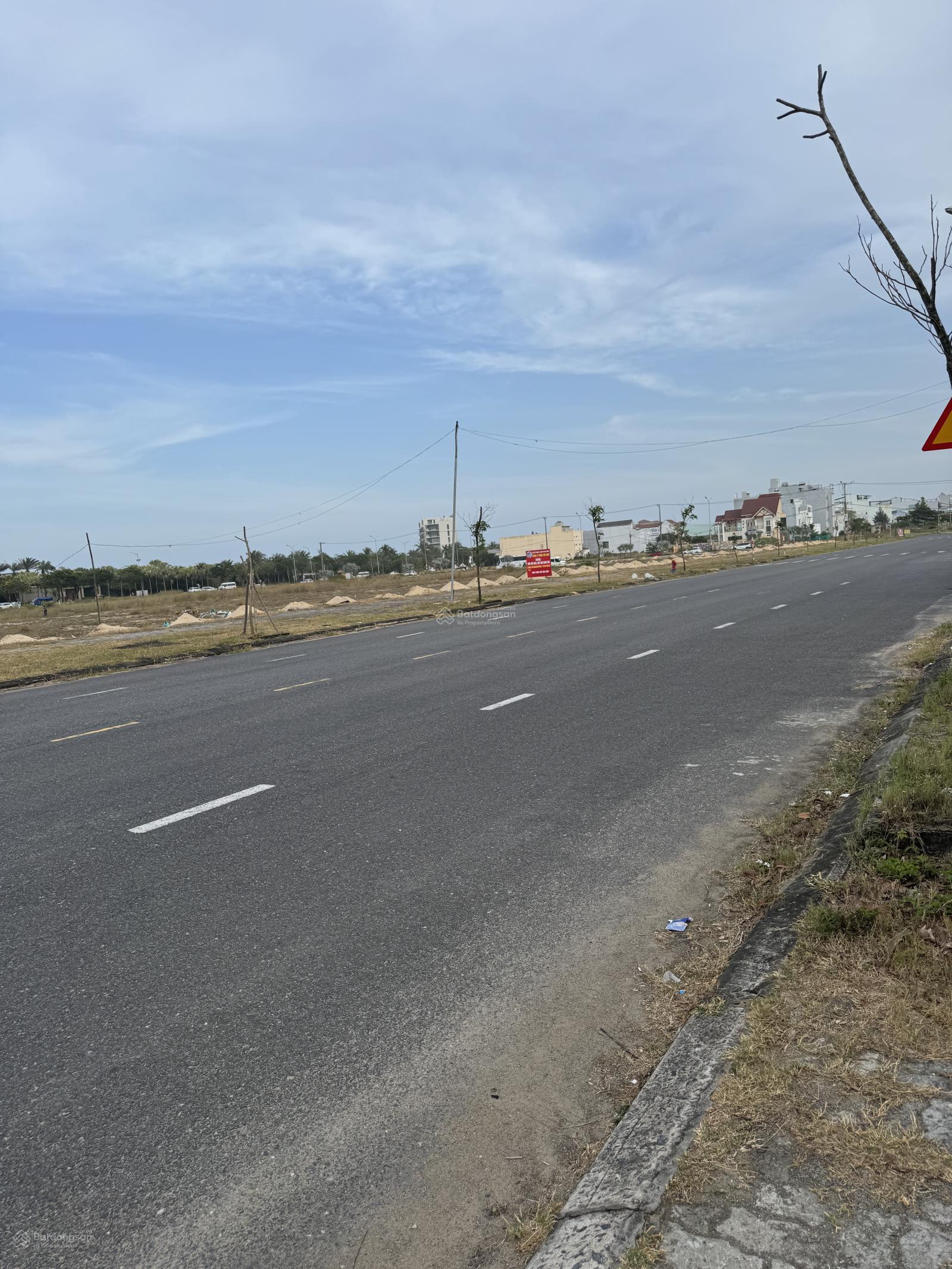 Còn sót lô Trần Quốc Hoàn sát bãi tắm Sơn Thuỷ - giá rẻ nhất TT - LH Minh Tuyết - nhà đất Biển Ngọc