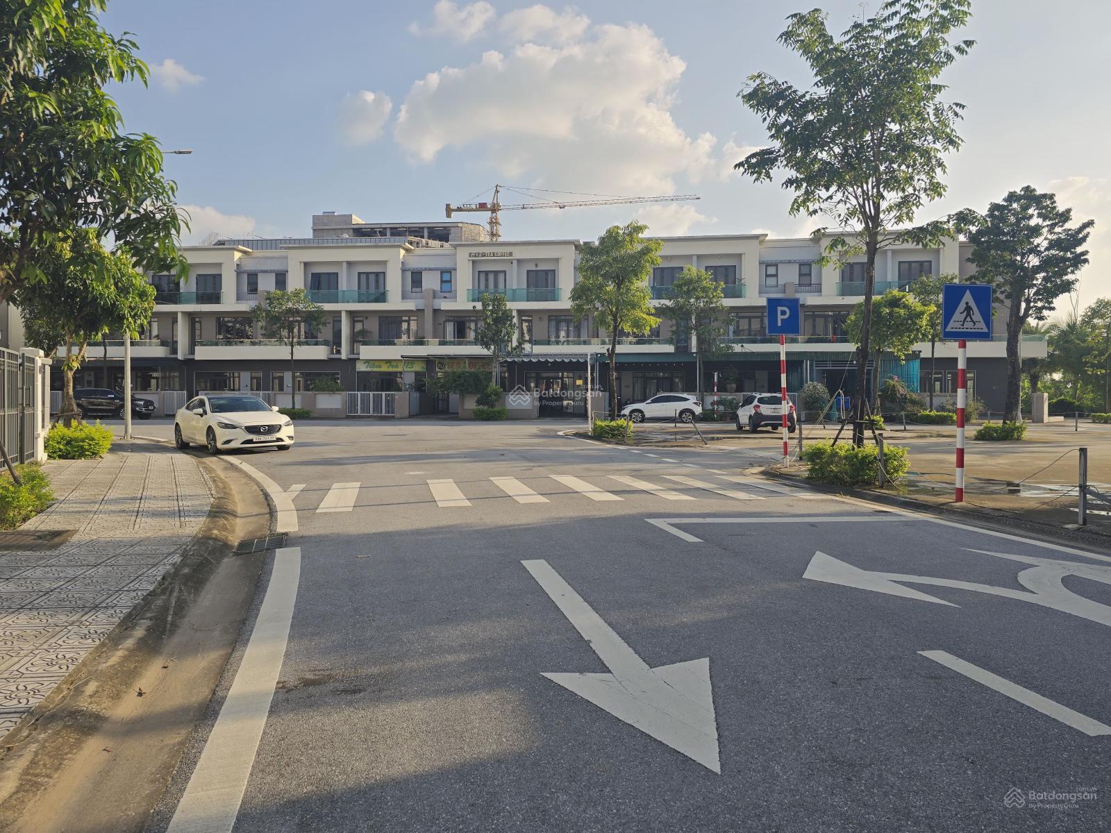 Bán gấp căn biệt thự đơn lập Centa City đẹp nhất VSIP view thoáng, cv bãi xe