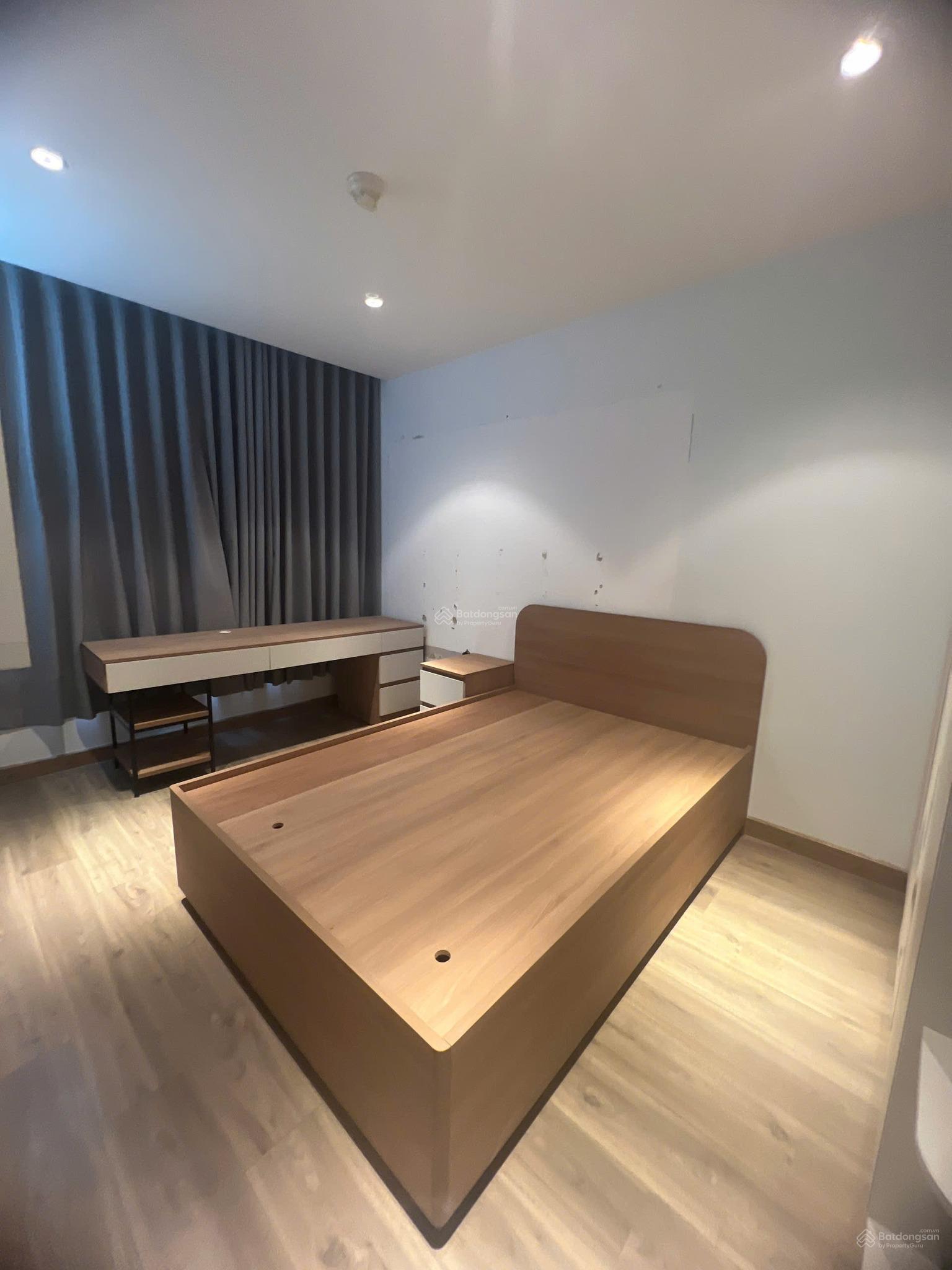 Bán Căn hộ Garden Gate, 2PN ,2WC , 74m2 ,Nội Thất ,Giá 6.9Tỷ, chưa nộp hs cấp sổ ,công chứng liền