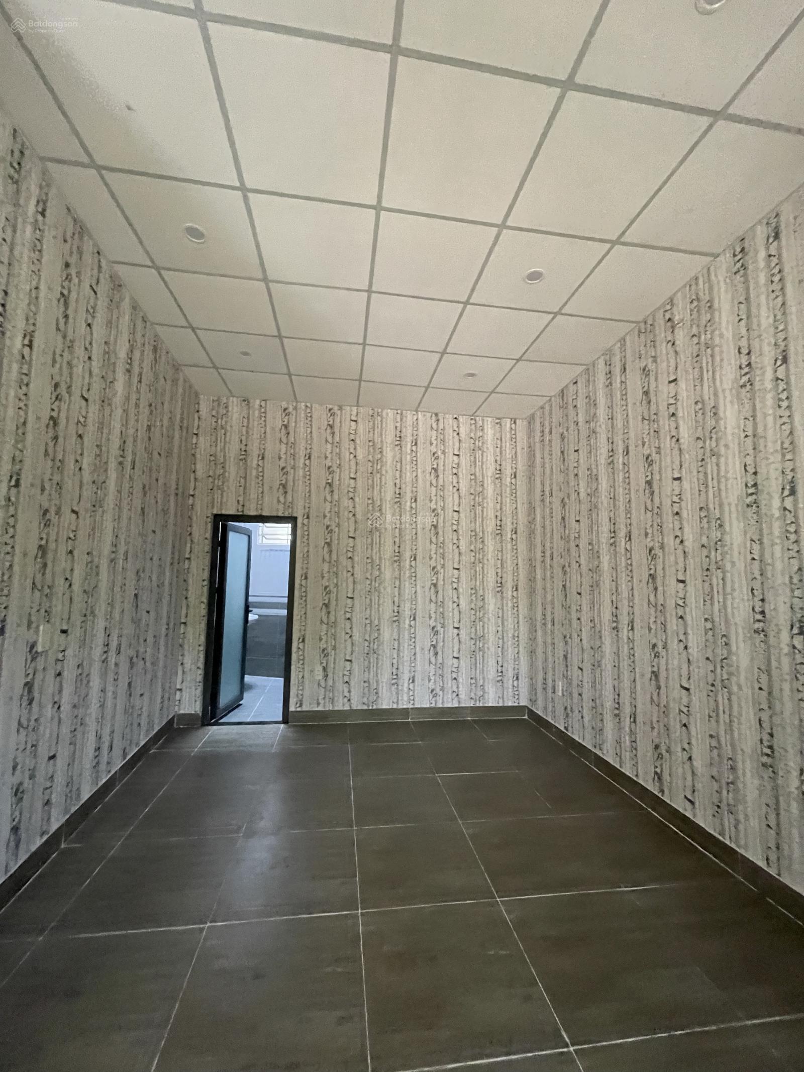 Nhà mới cấp 4 ngay chợ Thủ Đức 86m2 2pn 2wc dọn vào ở ngay