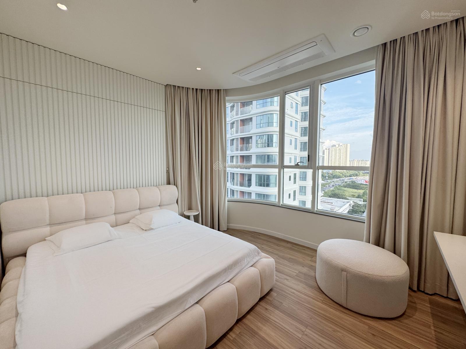 Cho thuê 3 phòng ngủ Zeit River Thủ Thiêm đầy đủ nội thất