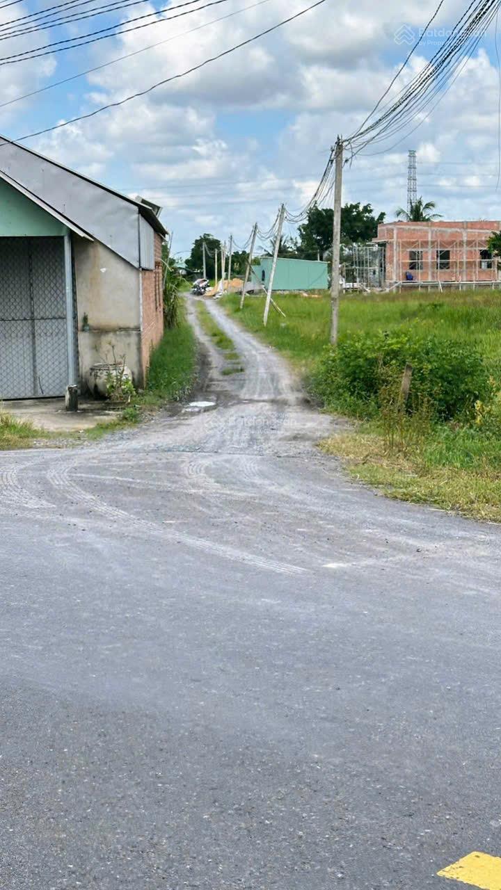 Bán đất 5742m2 sổ hồng riêng giá 1,9 triệu/m2 gần dự án Vinhomes