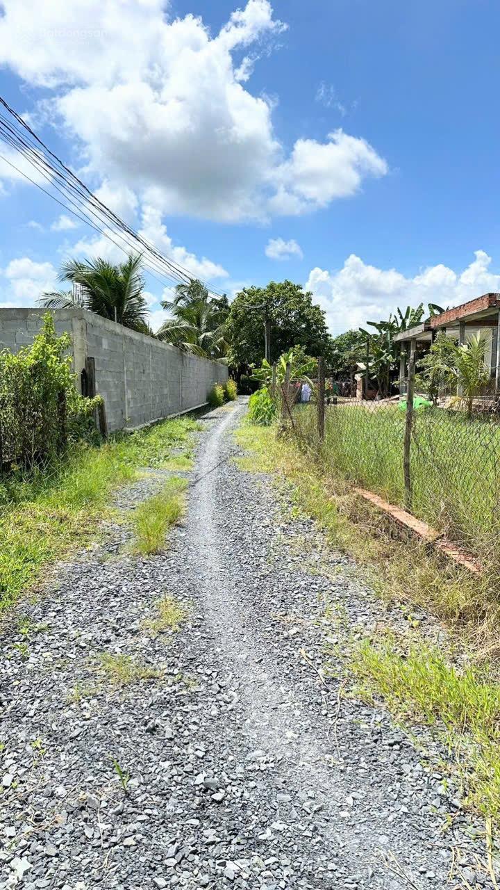 Bán đất 5742m2 sổ hồng riêng giá 1,9 triệu/m2 gần dự án Vinhomes