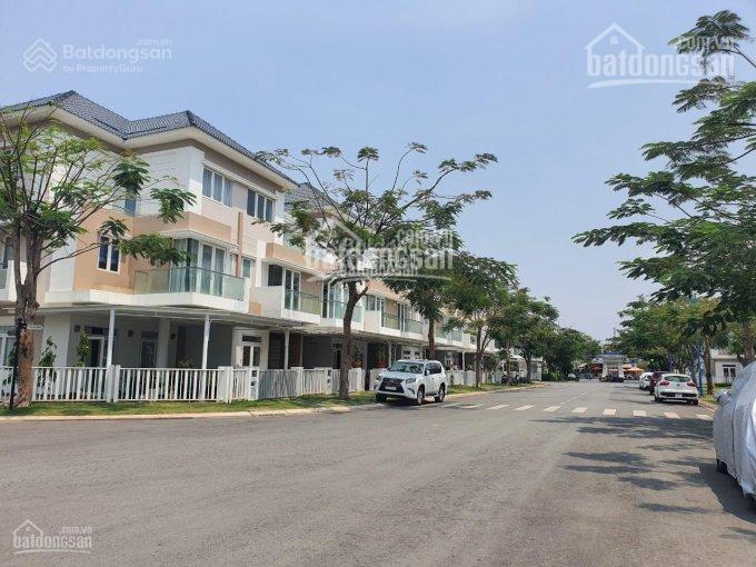 Bán gấp KDC Đại Học Bách Khoa, Nguyễn Duy Trinh, 54 triệu / m2, 448 m2, Q9, HCM Vị trí đẹp