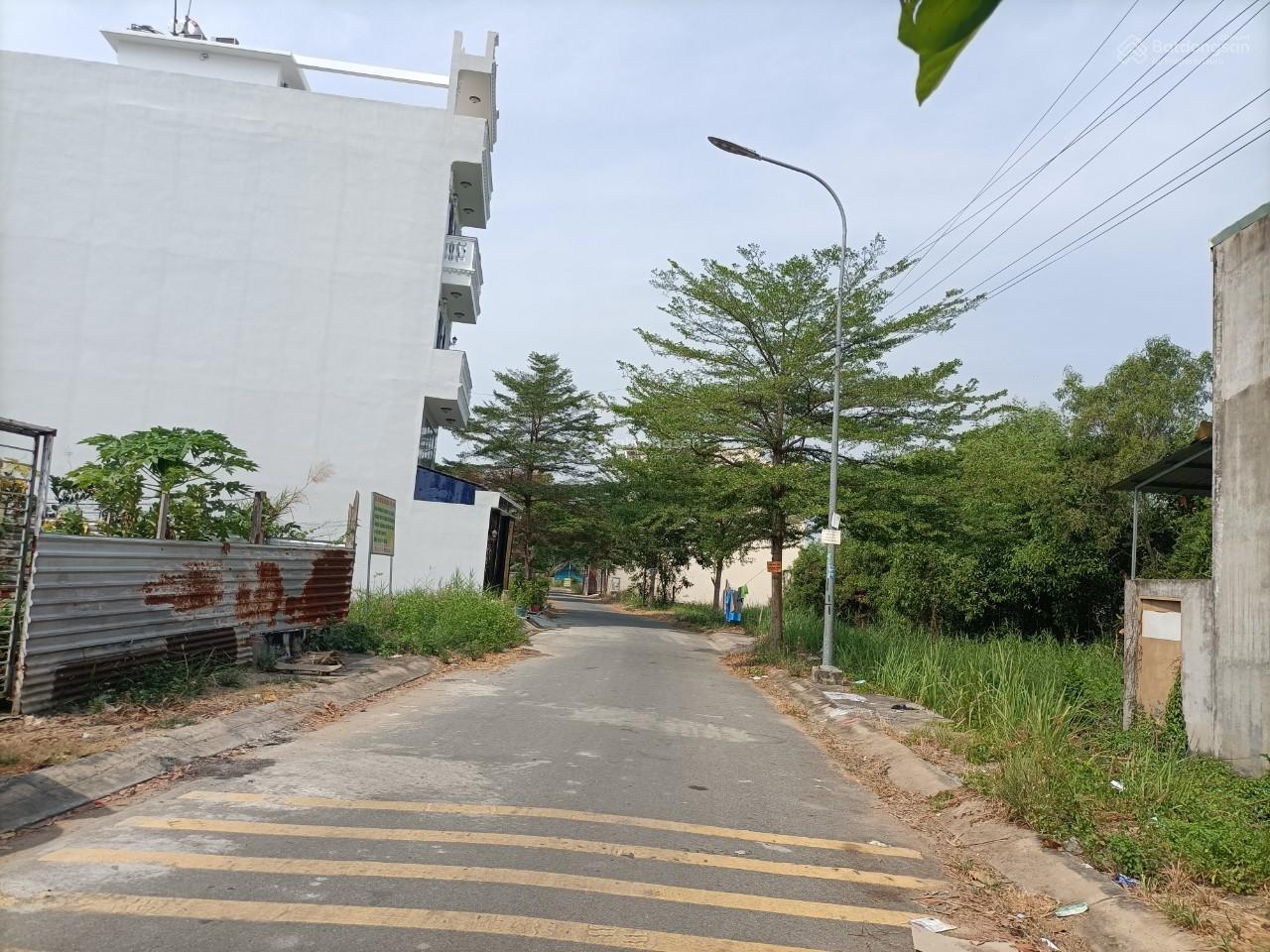 Bán 80m2 đất trục chính KDC Rạch Tôm - Giá 3.850 tỷ Bán 80m2 đất trục chính KDC Rạch Tôm - Giá 3.850 tỷ