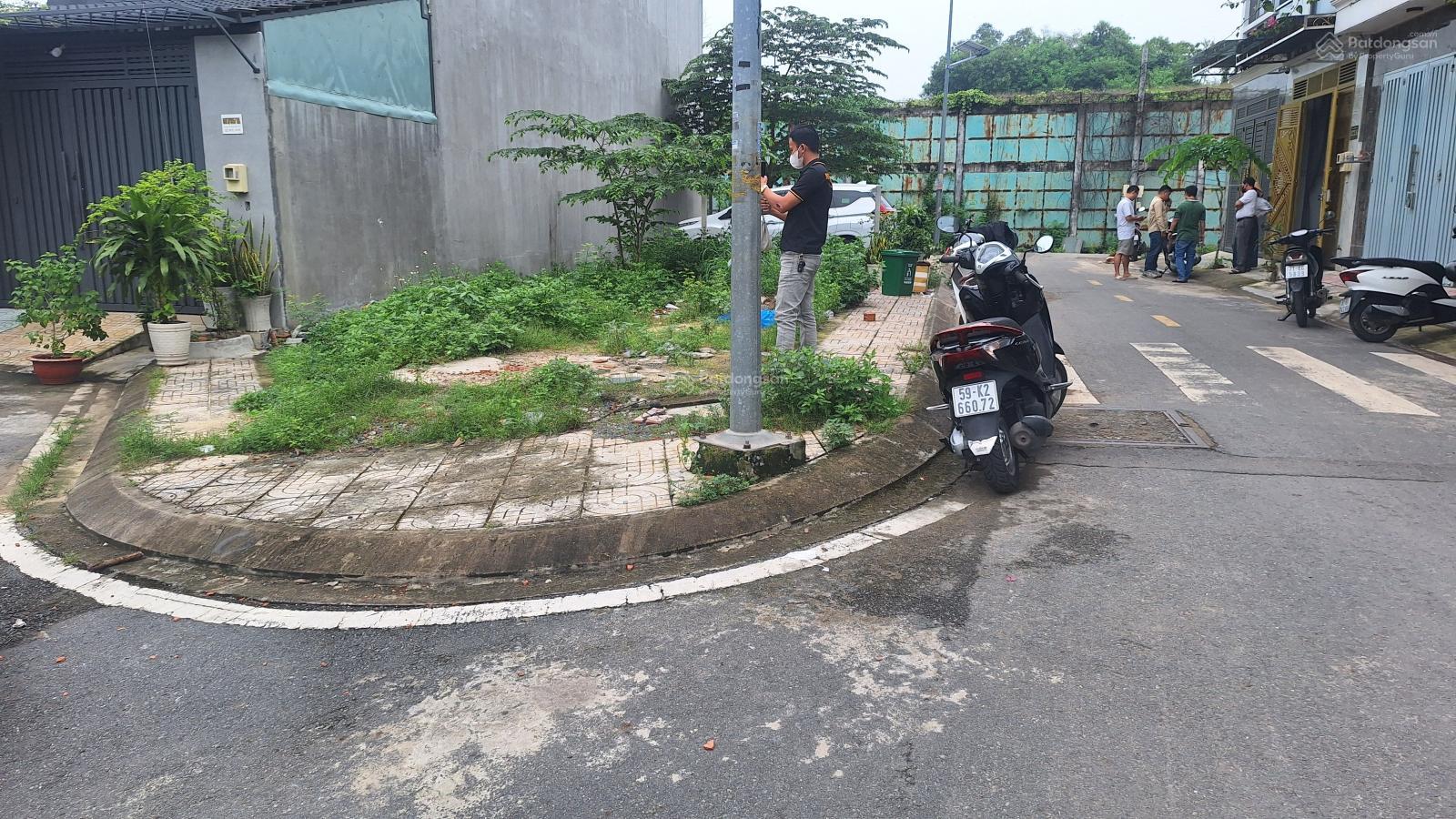 Bán lô góc 2MT hẻm 1028 Tân Kỳ Tân Quý, Bình Hưng Hòa, Bình Tân, DT: 62.2m