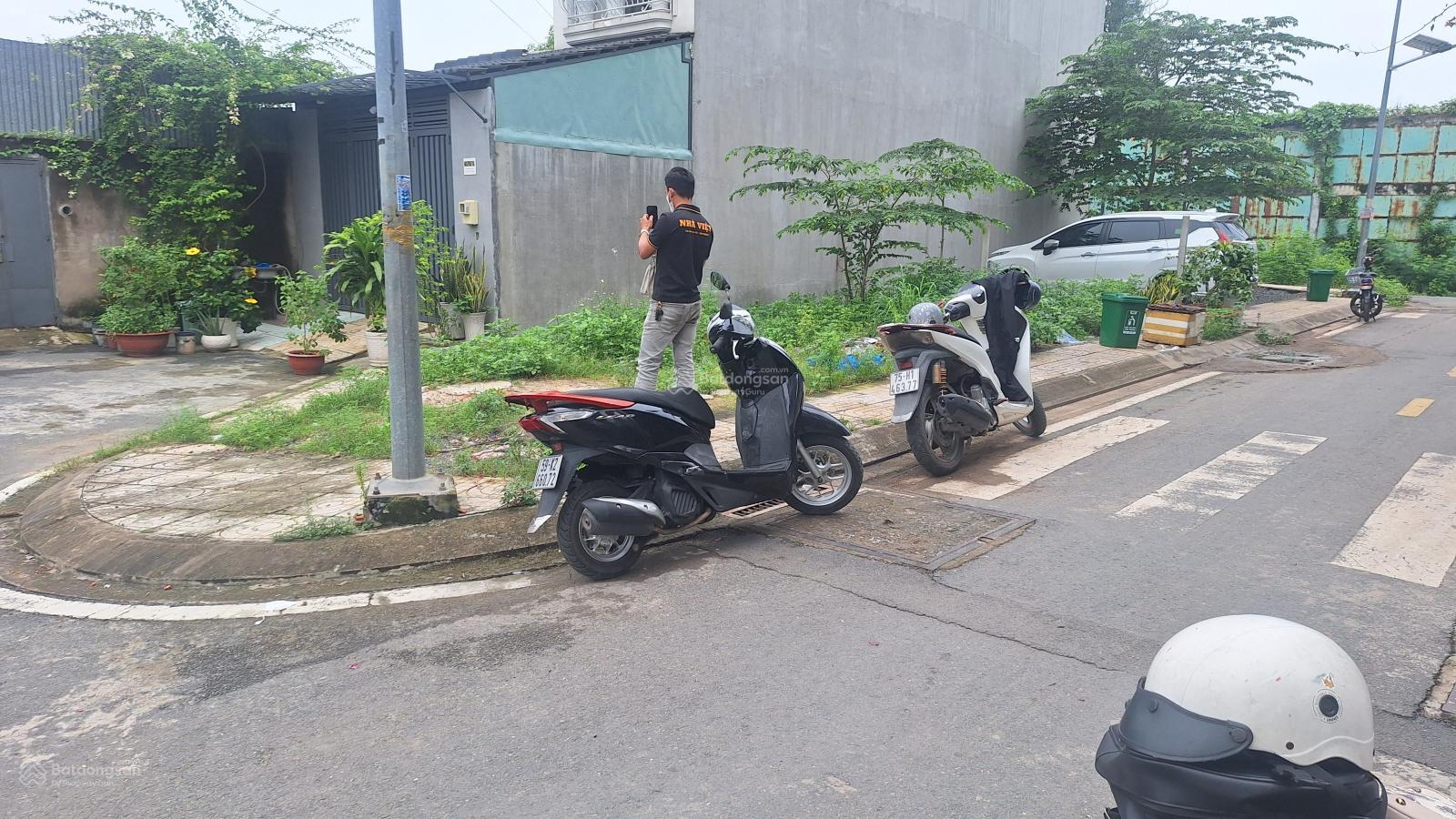 Bán lô góc 2MT hẻm 1028 Tân Kỳ Tân Quý, Bình Hưng Hòa, Bình Tân, DT: 62.2m Bán lô góc 2MT hẻm 1028 Tân Kỳ Tân Quý, Bình Hưng Hòa, Bình Tân, DT: 62.2m