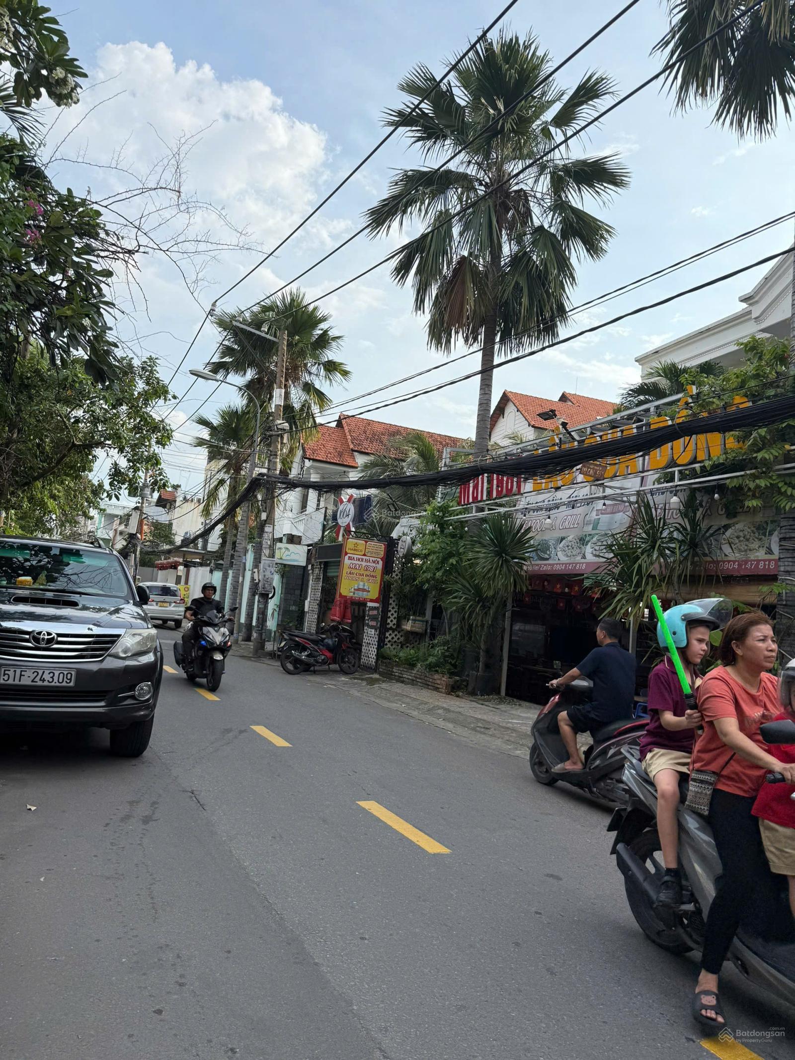 Bán chia tài sản - Bán nhà đường Thảo Điền Quận 2 - Diện tích: 20*37m CN 542m2 - Giá 62 tỷ