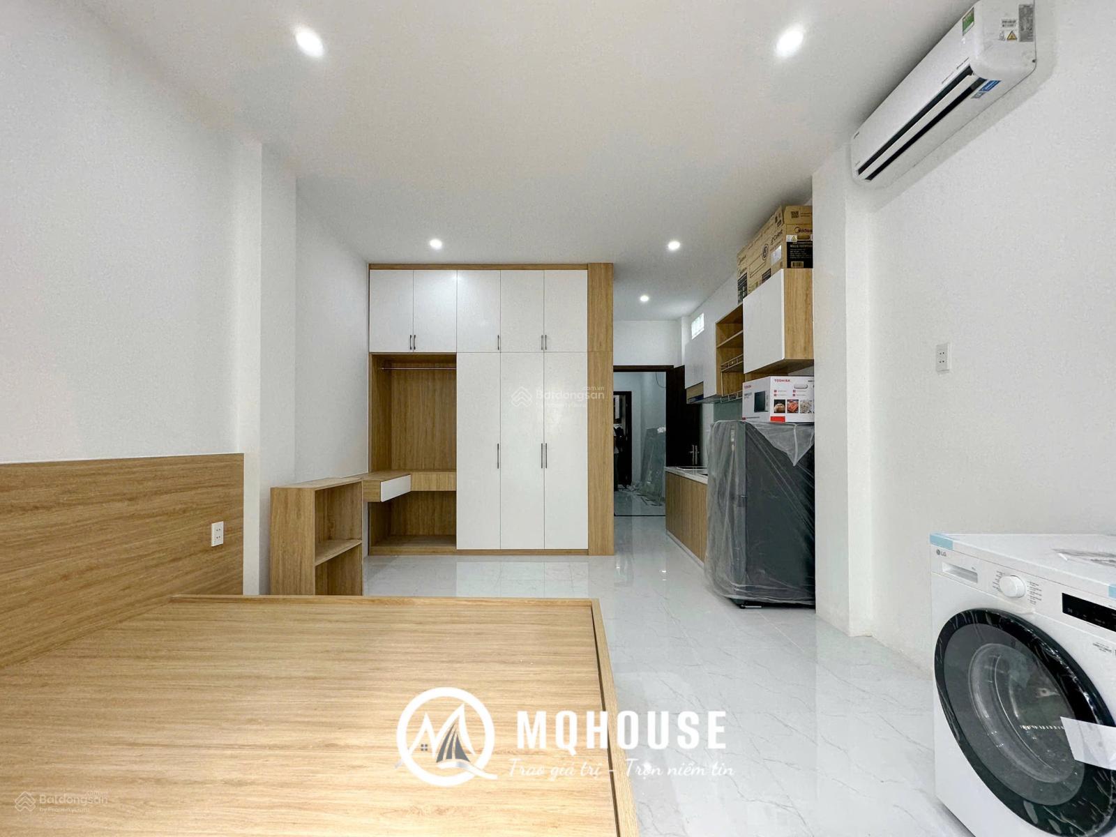 Cho thuê căn CC mini mới xây ban công full nội thất ngay gần ĐH UEH Quận 10 Cho thuê căn CC mini mới xây ban công full nội thất ngay gần ĐH UEH Quận 10