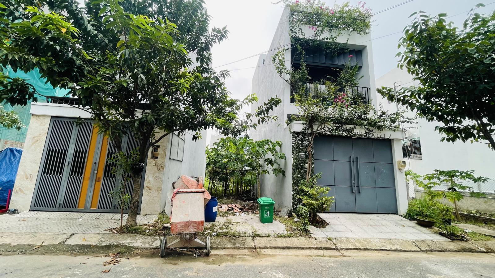 Tôi bán nhanh lô đất 51,6m2 hẻm lớn Bưng Ông Thoàn, Phú Hữu, TP Thủ Đức giá 4,250 tỷ LH 0974 244 ***