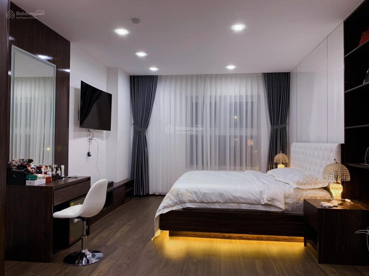 Bán căn hộ The Flemington giá 6,2 tỷ, 82m2, 2PN 2WC, view đẹp nhiều tiện ích LH 0907 909 *** Hùng